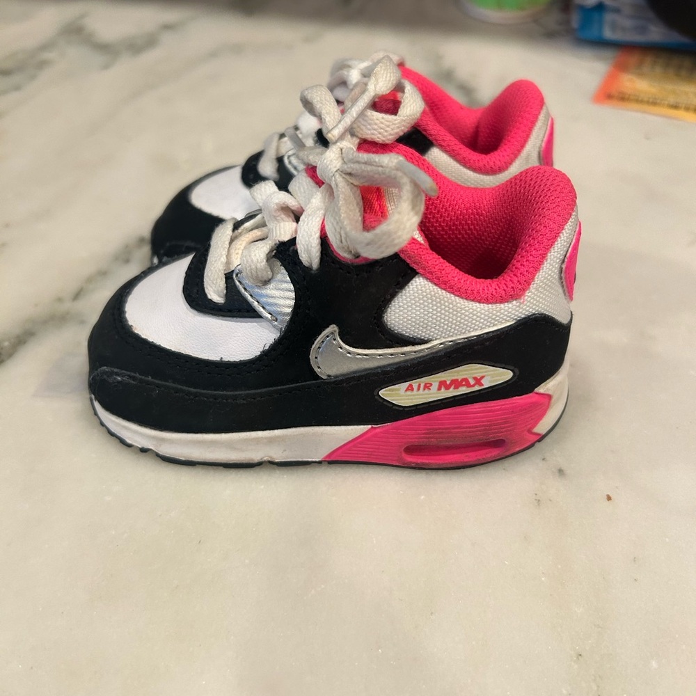 Nike Air Max Kids Shoes - Black and Pink